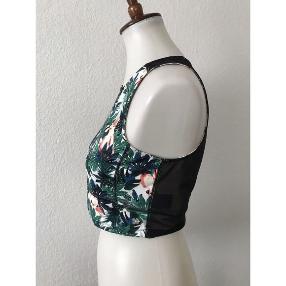 Sweaty Betty London Kenza Crop Top Athletic Workout - Picture 5 of 9